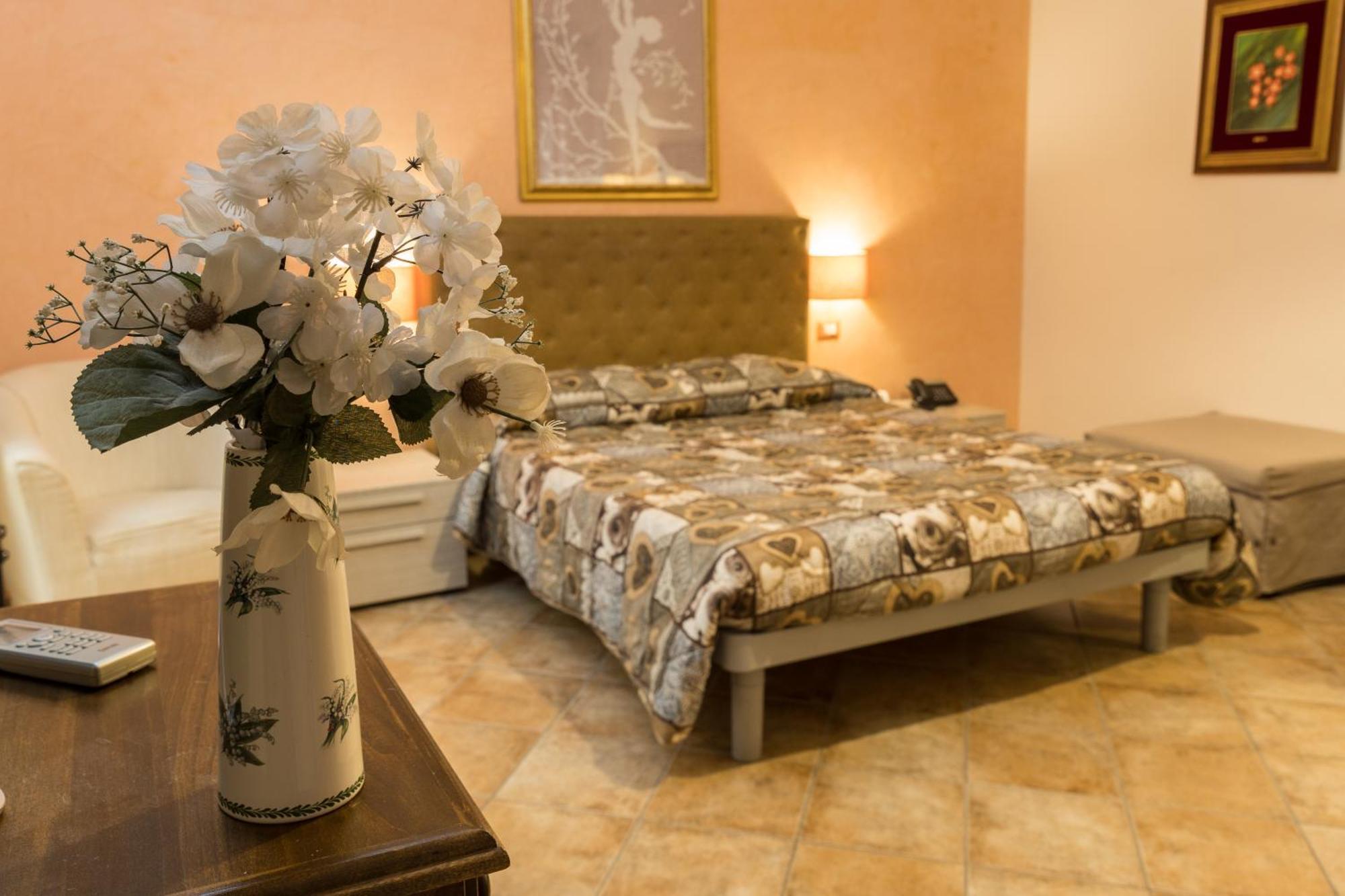 Locanda Dei Fiori Pistoia Eksteriør billede